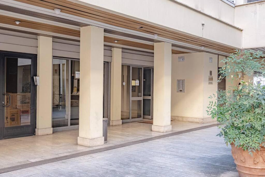 Modern Apartment At San Giovanni Roma Exterior foto